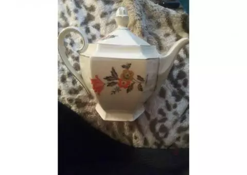 Antique tea set valuable