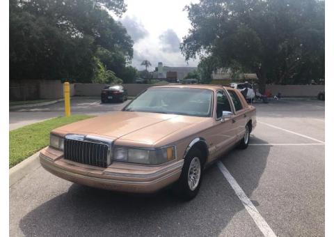 ‘94 Lincoln Town Car for Sale