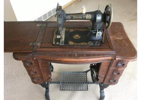Antique White sewing machine