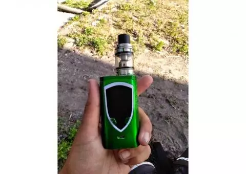 Smok procolor kit with charger and 8 batteries